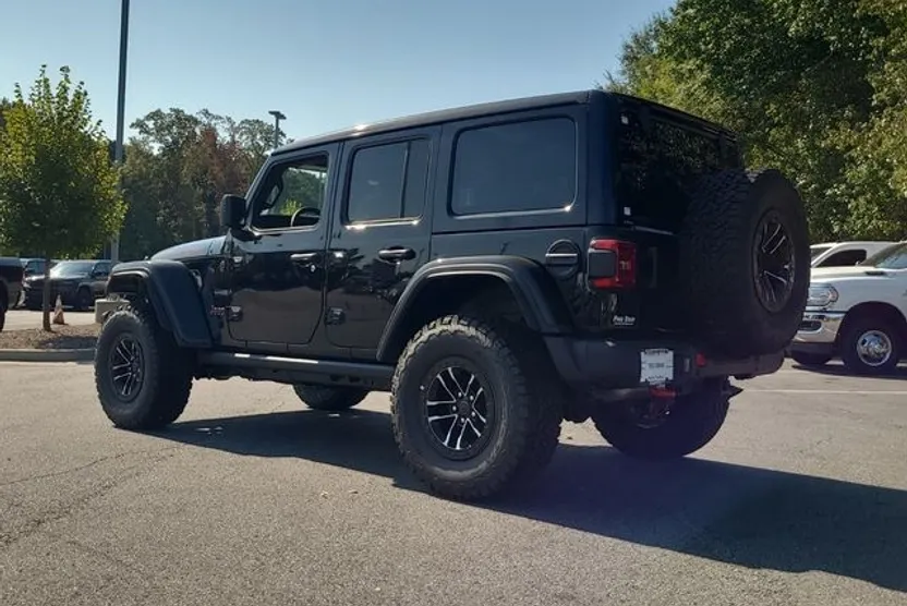 2025 Jeep Wrangler Rubicon X photo 1