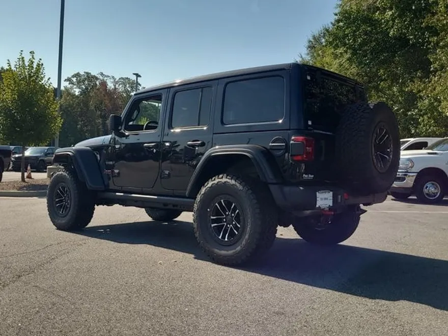 2025 Jeep Wrangler Rubicon X photo 1