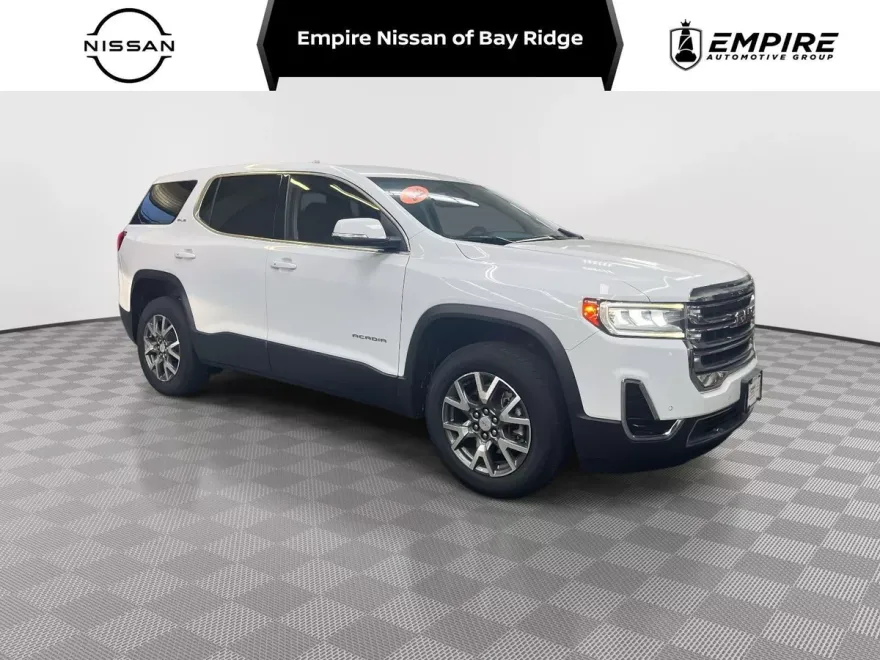 2023 Gmc Acadia SLE photo 1