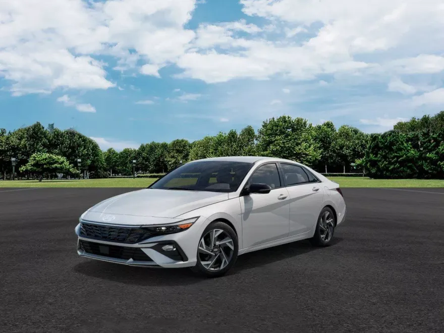2025 Hyundai Elantra SEL Sport photo 1