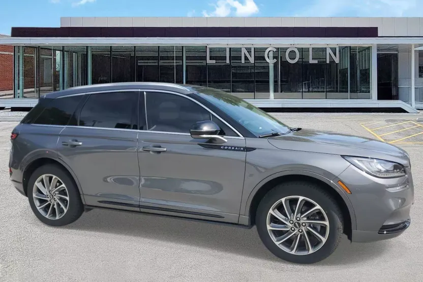 2022 Lincoln Corsair Grand Touring photo 1