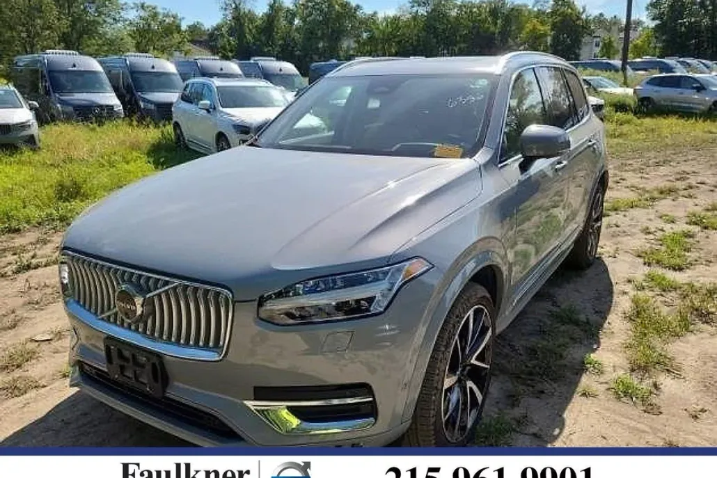 2024 Volvo XC90 AWD Ultimate photo 1