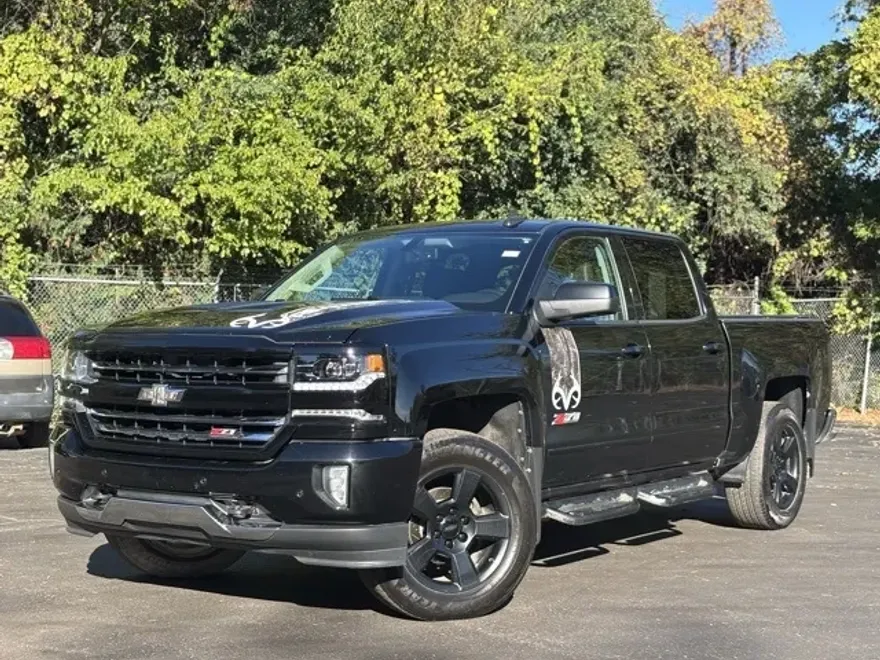 2018 Chevrolet Silverado 1500 LTZ photo 1