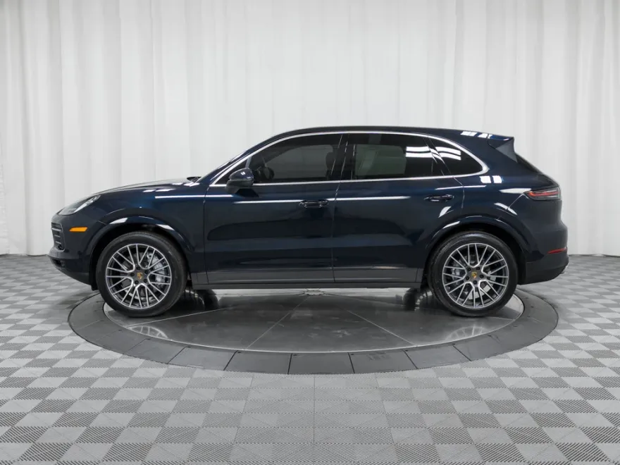 2021 Porsche Cayenne photo 1