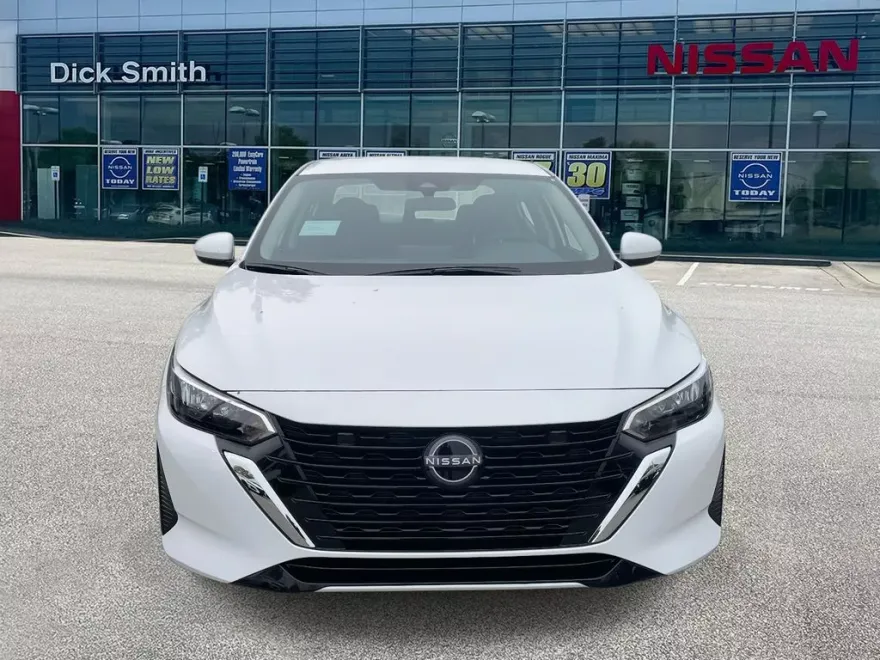 2025 Nissan Sentra SV photo 1