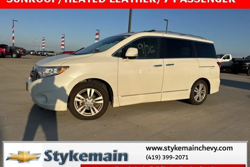 2012 Nissan Quest LE photo 1