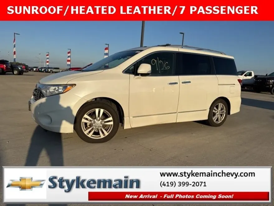 2012 Nissan Quest LE photo 1