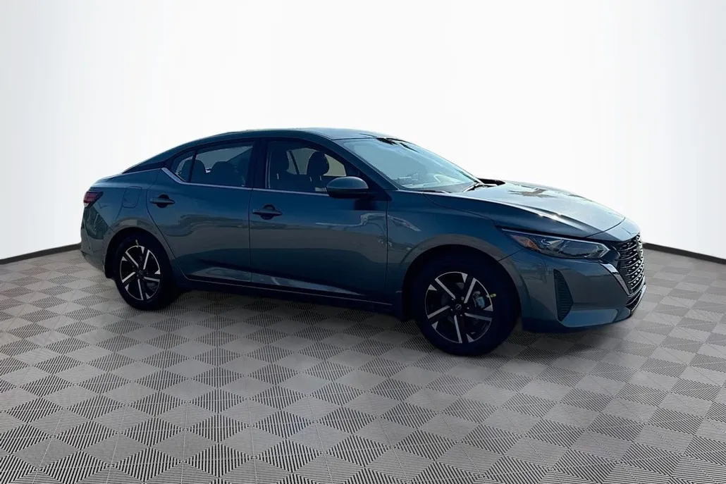 2025 Nissan Sentra SV photo 1