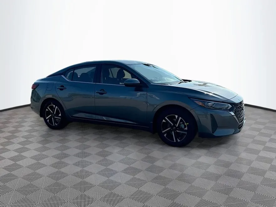 2025 Nissan Sentra SV photo 1
