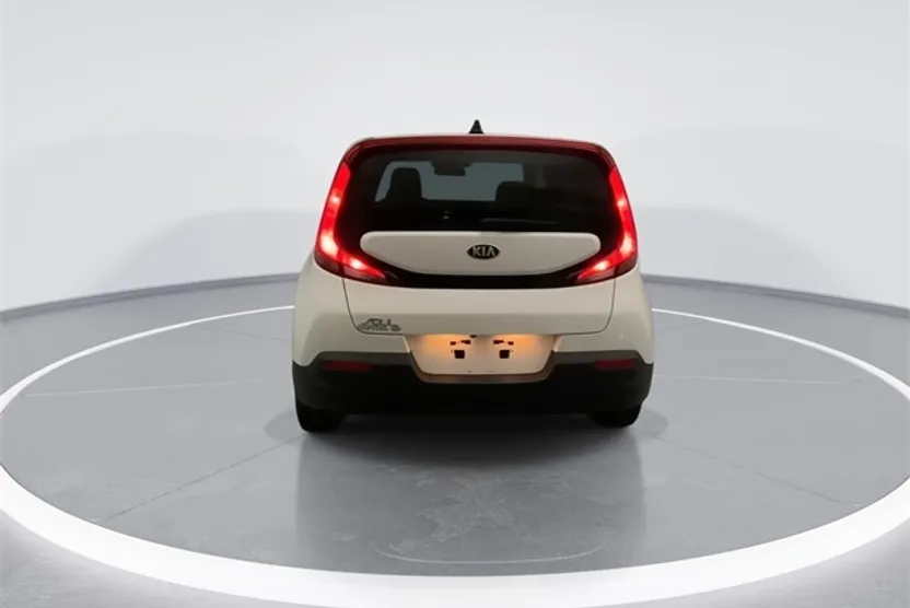 2021 Kia Soul LX photo 1