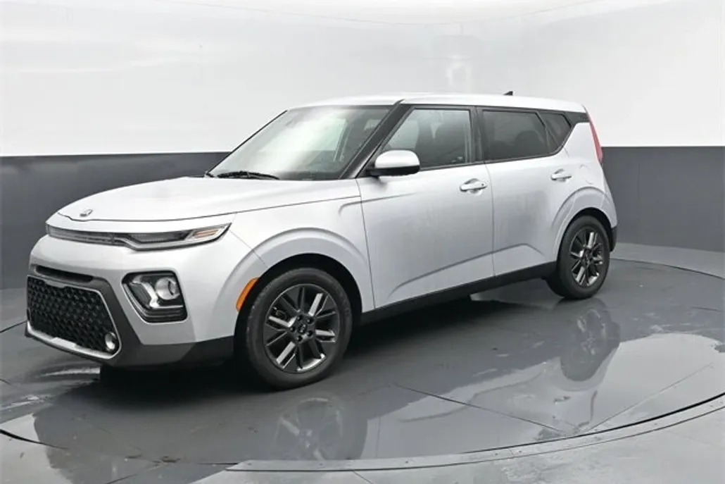 2020 Kia Soul EX photo 1
