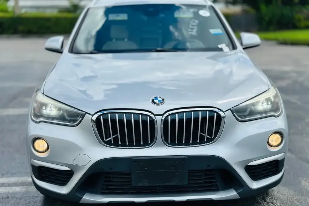 2017 Bmw X1 XDrive28i photo 1
