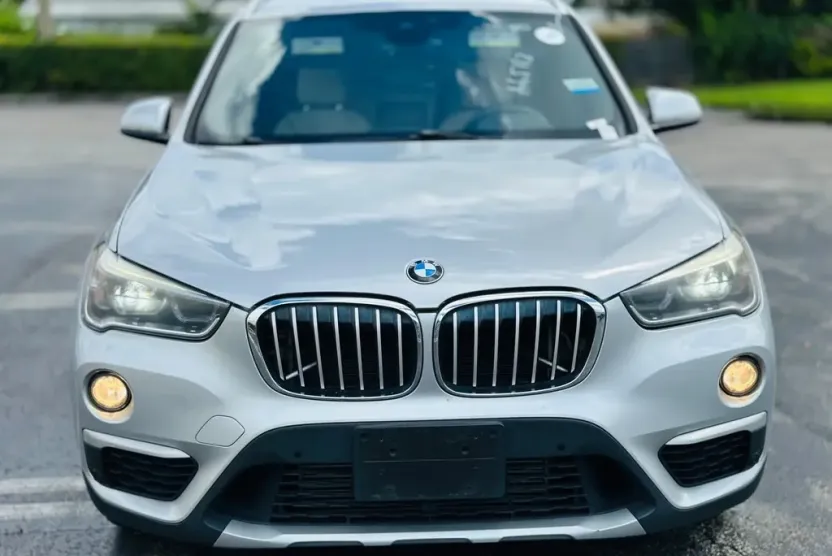 2017 Bmw X1 XDrive28i photo 1