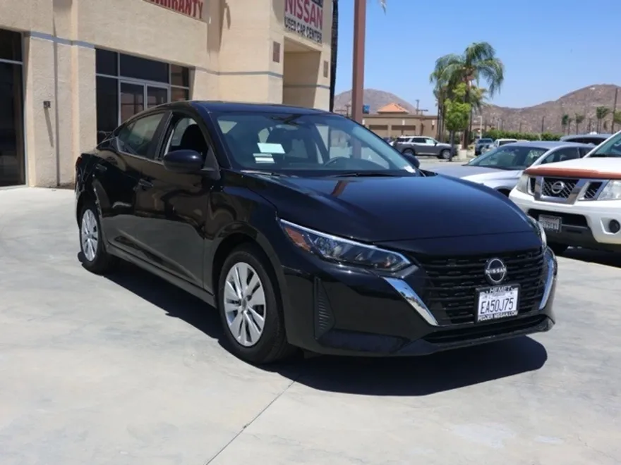 2025 Nissan Sentra S photo 1