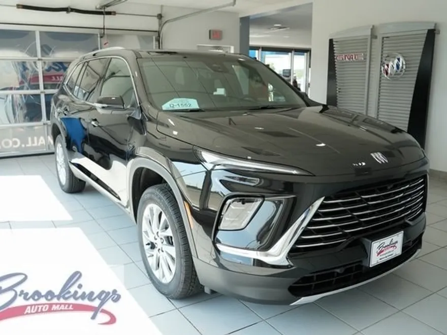 2026 Buick Enclave Preferred photo 1