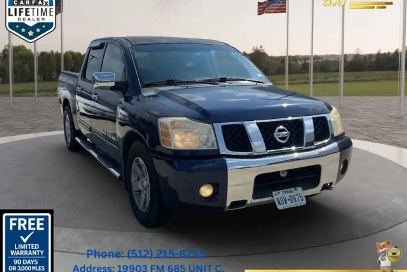 2007 Nissan Titan Crew Cab LE photo 1