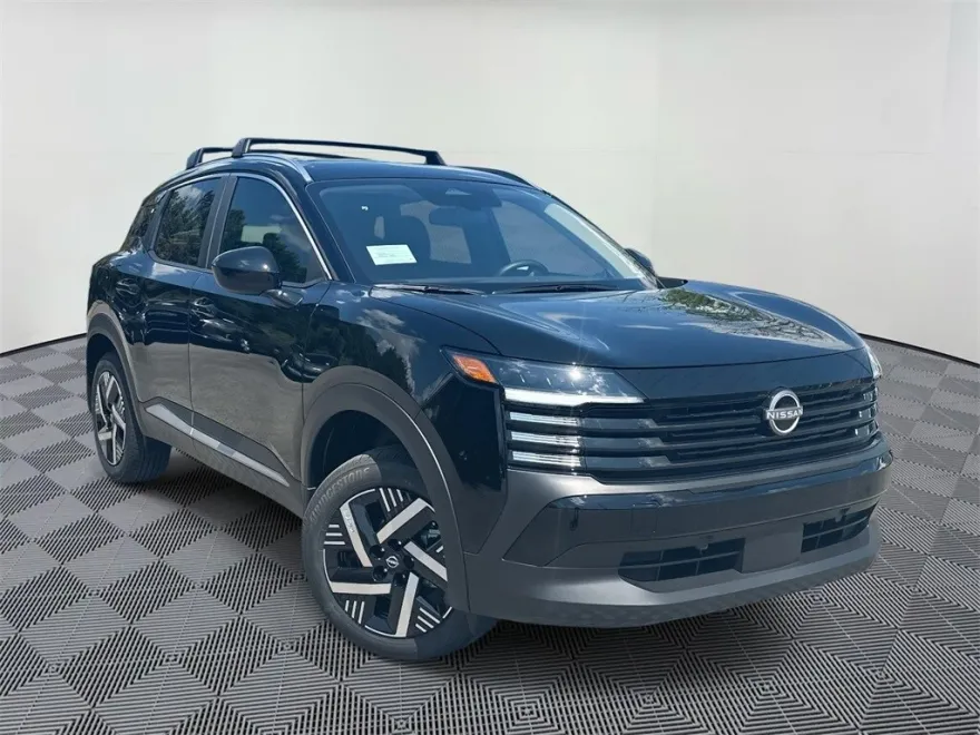 2025 Nissan Kicks SV photo 1