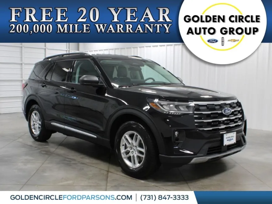 2025 Ford Explorer photo 1