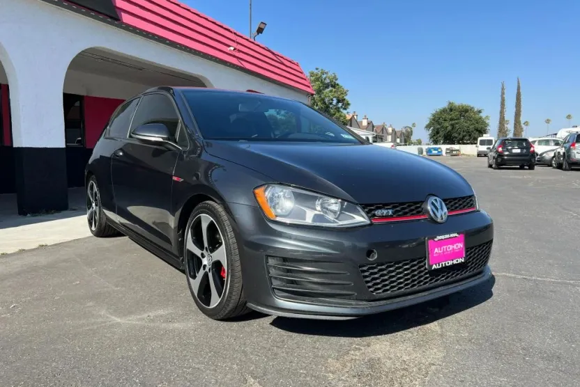 2015 Volkswagen Golf GTI S photo 1