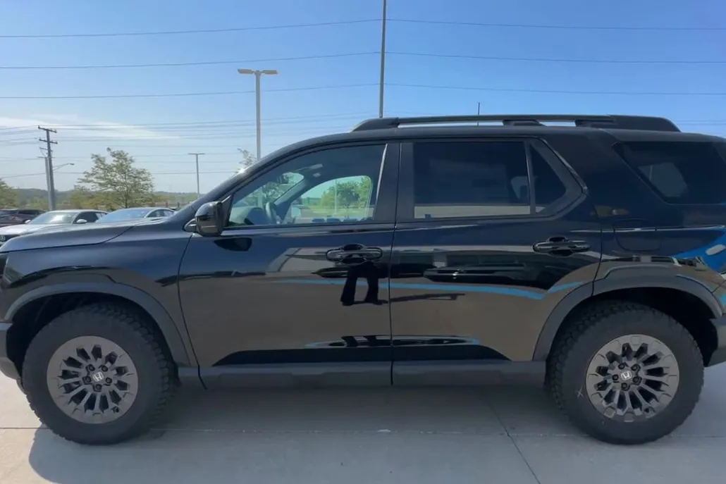 2026 Honda Passport TrailSport photo 1