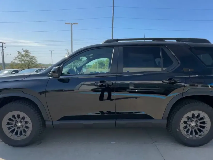 2026 Honda Passport TrailSport photo 1