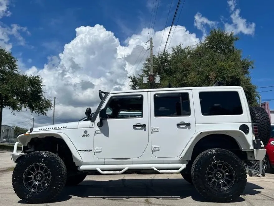2015 Jeep Wrangler Unlimited Rubicon Sport photo 1