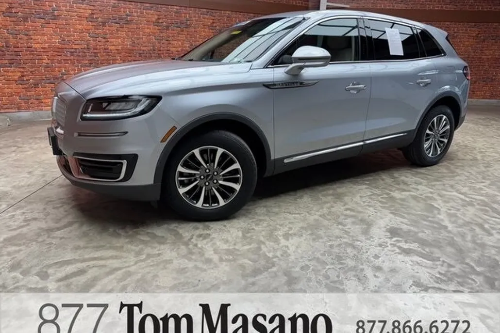 2020 Lincoln Nautilus Standard photo 1