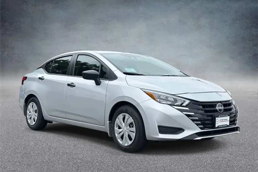 2025 Nissan Versa S photo 1