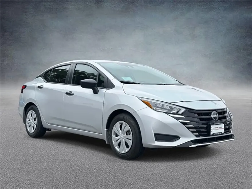 2025 Nissan Versa S photo 1