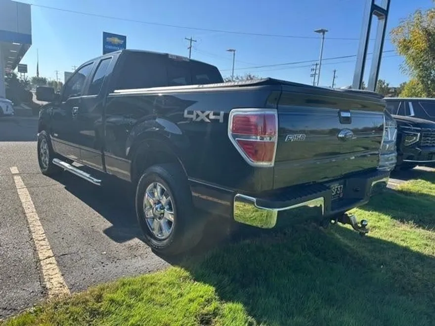 2014 Ford F-150 XLT photo 2