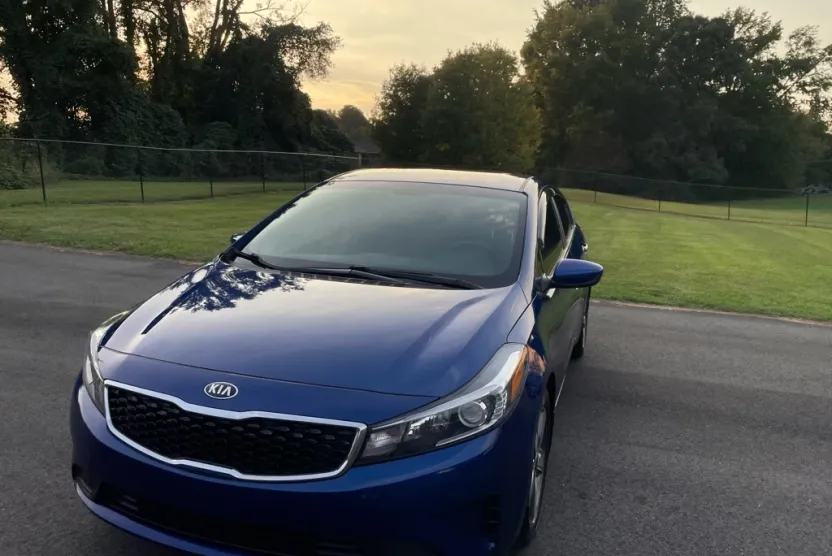 2018 Kia Forte LX photo 1