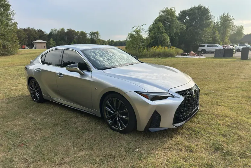 2023 Lexus IS 350 F SPORT photo 1