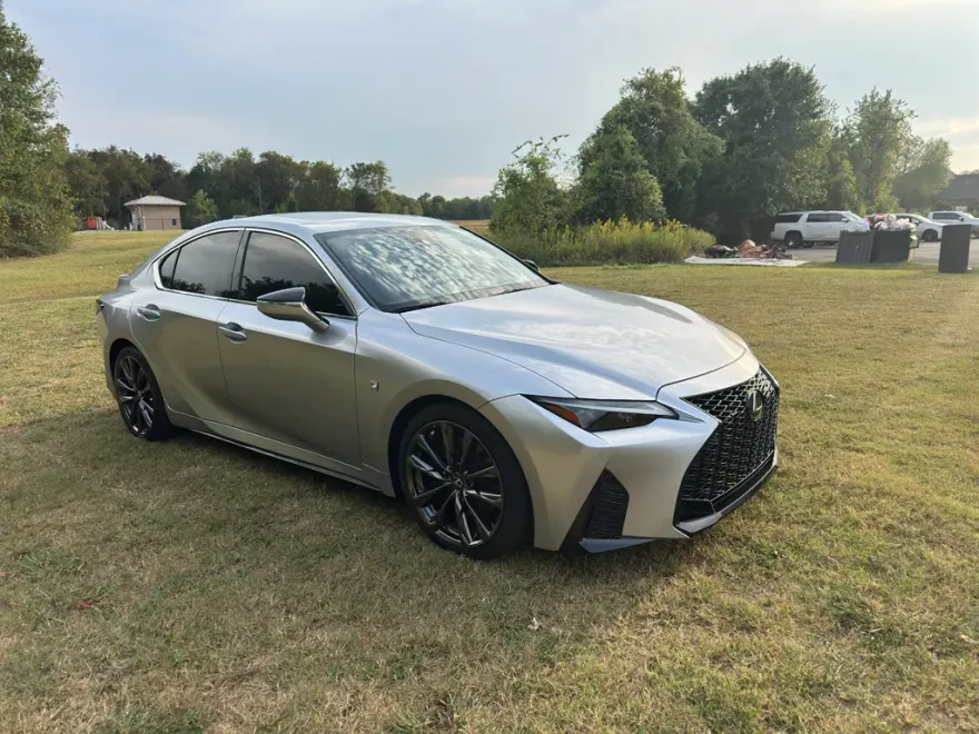 2023 Lexus IS 350 F SPORT photo 1
