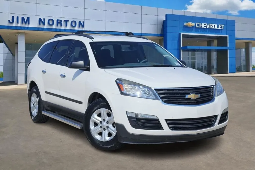 2014 Chevrolet Traverse LS photo 1