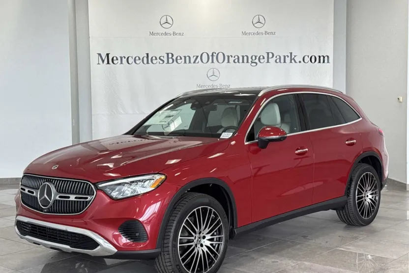 2026 Mercedes Benz GLC 300 4MATIC photo 1