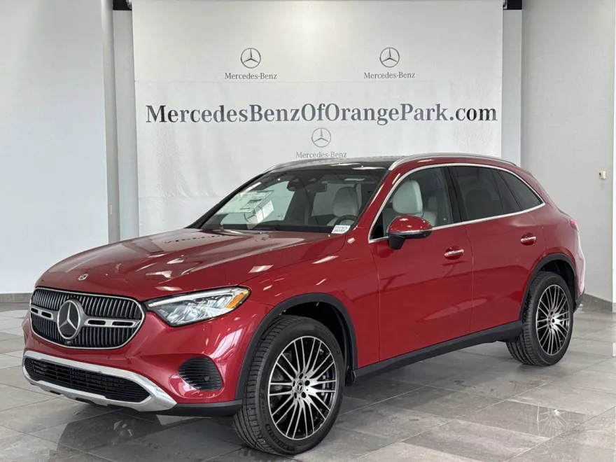 2026 Mercedes Benz GLC 300 4MATIC photo 1