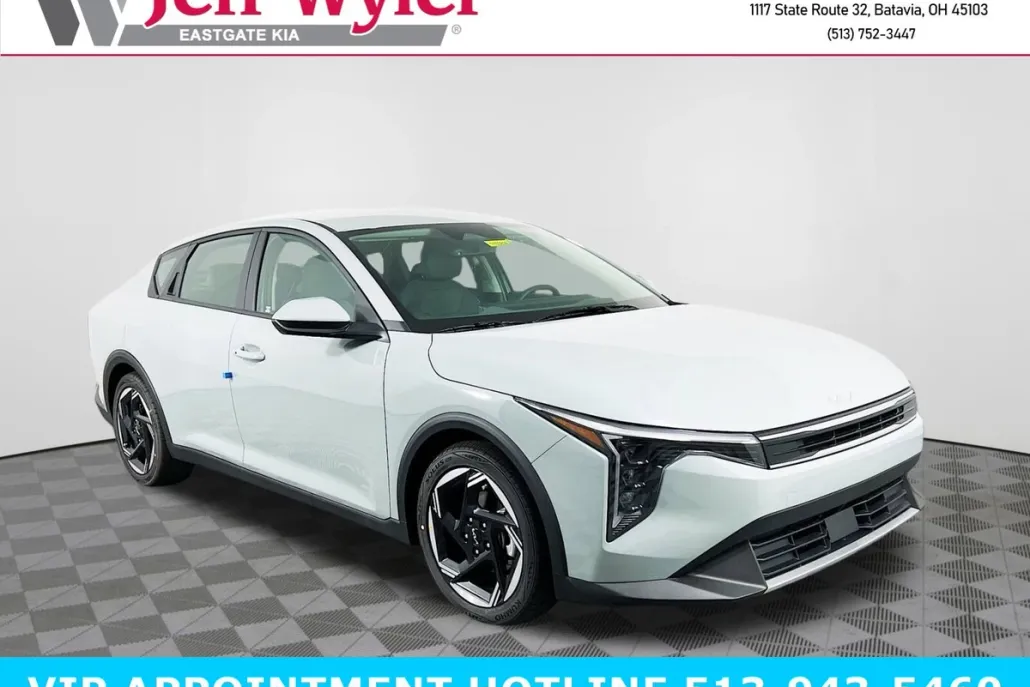 2025 Kia K4 EX photo 1