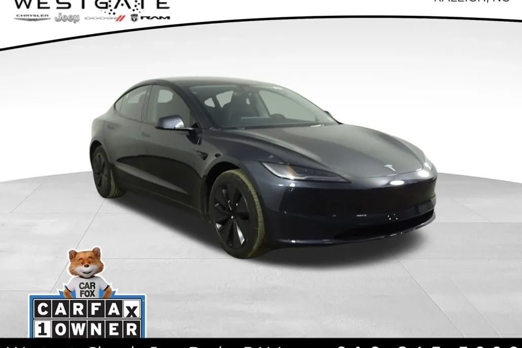 2025 Tesla Model 3 Long Range photo 1