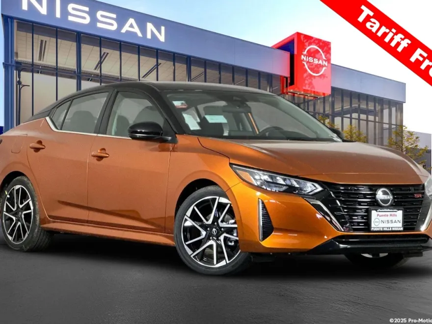 2025 Nissan Sentra SR photo 1