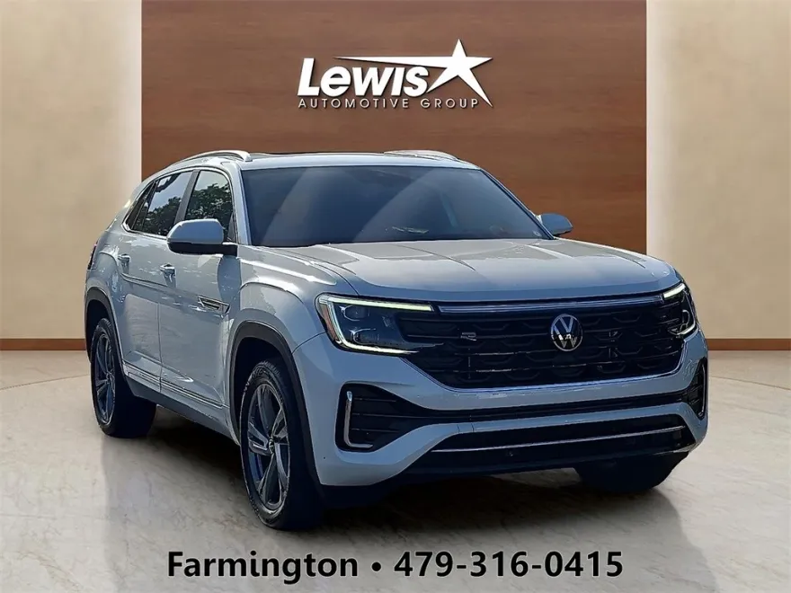 2024 Volkswagen Atlas Cross Sport SEL R-Line photo 1