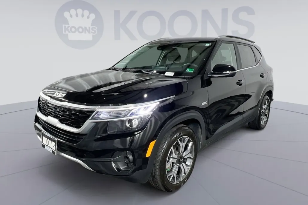 2022 Kia Seltos EX photo 1