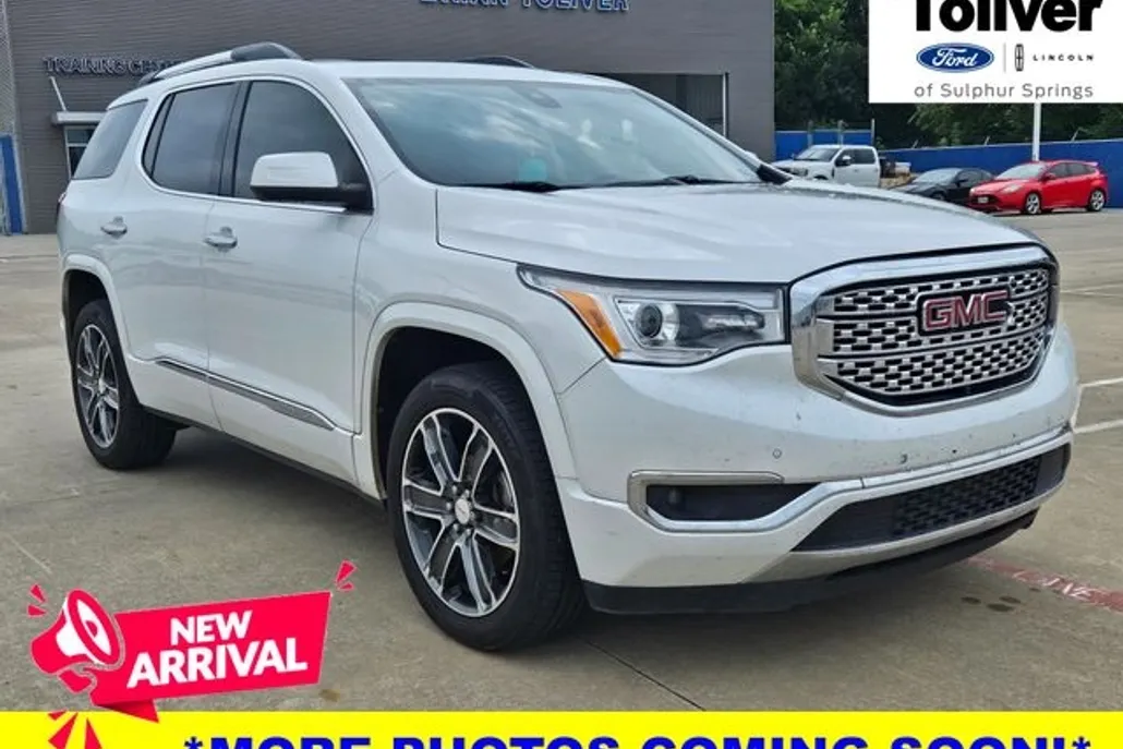 2019 Gmc Acadia Denali photo 1