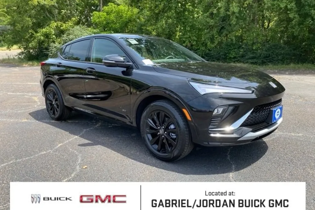 2025 Buick Envista ST photo 1