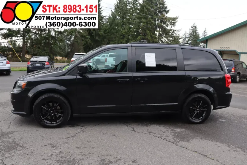 2019 Dodge Grand Caravan GT photo 1