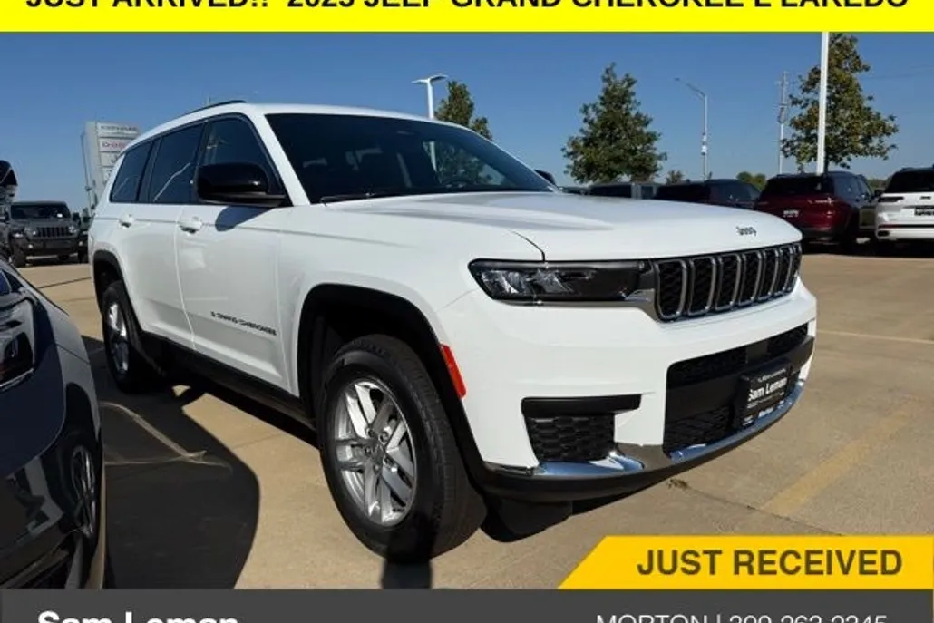 2025 Jeep Grand Cherokee Laredo X photo 1