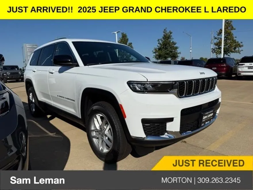 2025 Jeep Grand Cherokee Laredo X photo 1