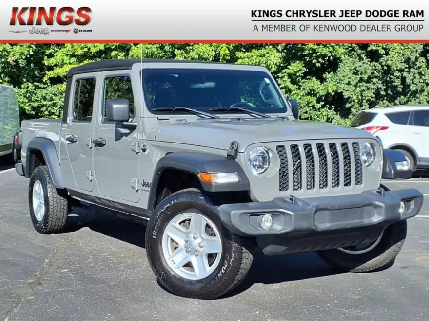 2020 Jeep Gladiator Sport photo 1