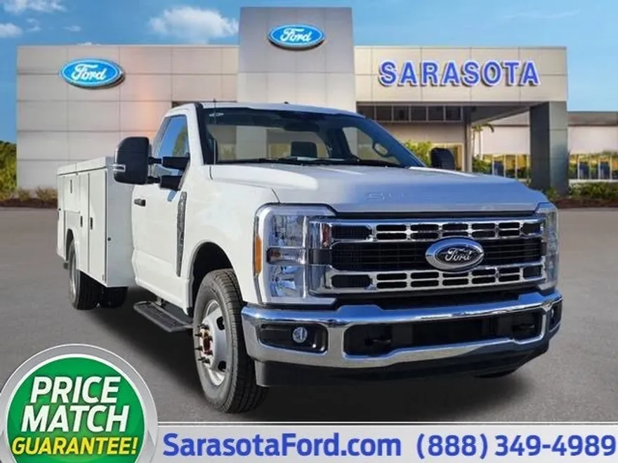 2024 Ford F-350 photo 1