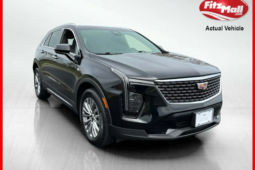 2024 Cadillac XT4 Premium Luxury photo 1