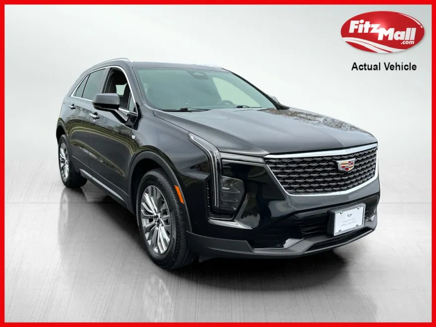 2024 Cadillac XT4 Premium Luxury photo 1